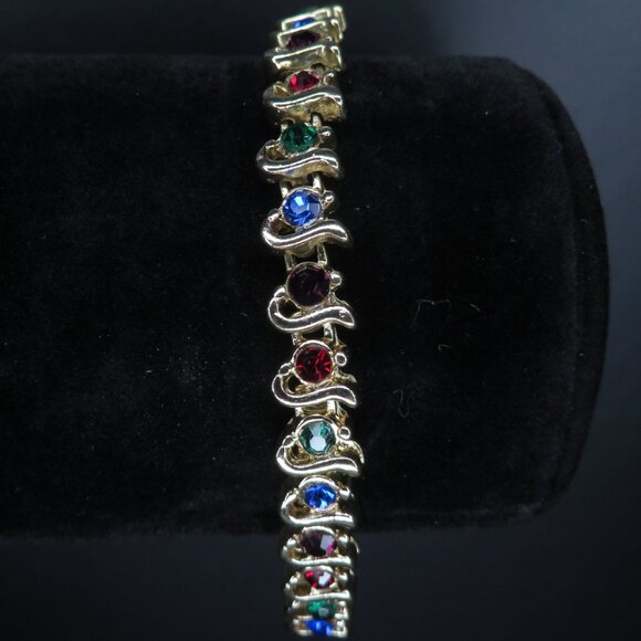 Multicolor Stones on a Gold Tone Bracelet - Picture 3 of 12
